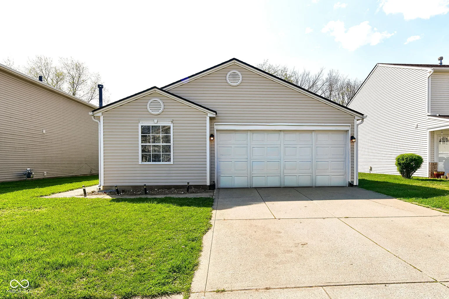 6348 Alonzo Dr photo 1