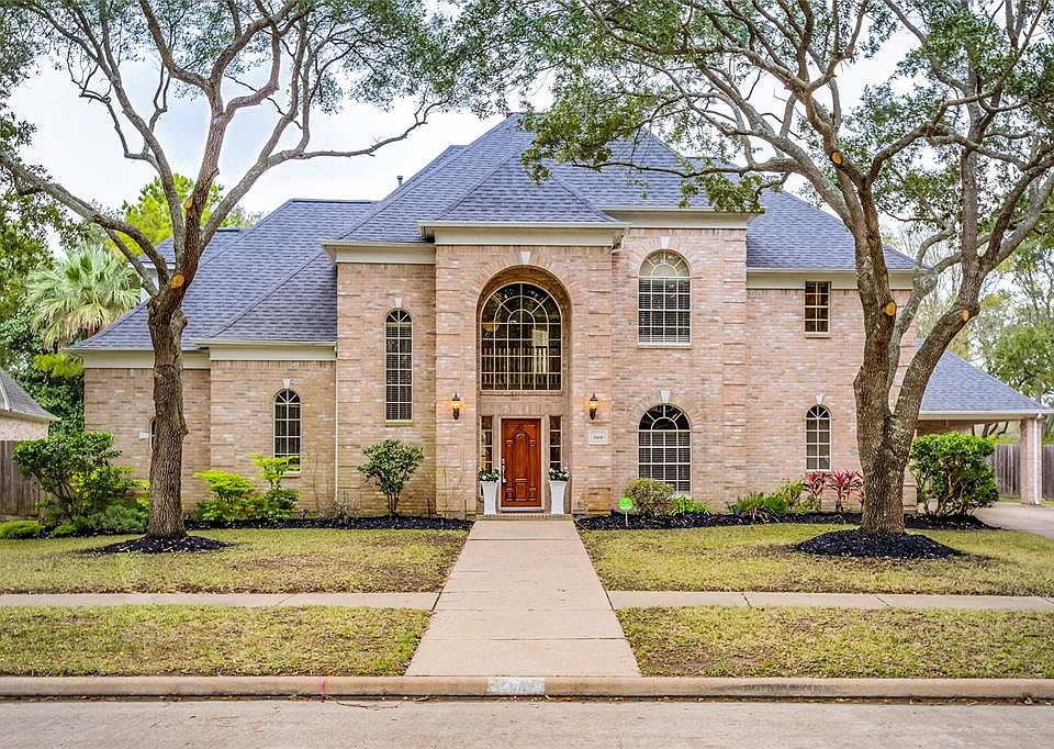 1st image of 2610 Silent Spring Creek Dr