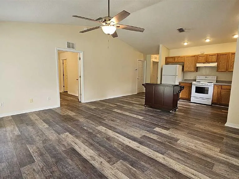 6290 W Oak Park Blvd — Photo 11