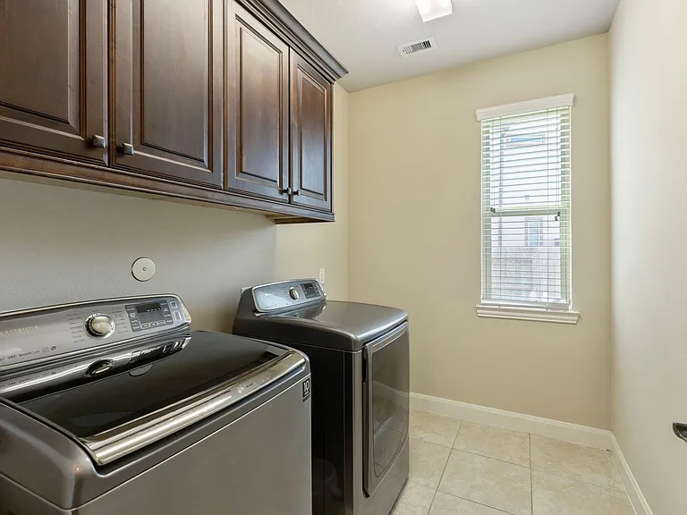 9739 Reston River Ln — Photo 11