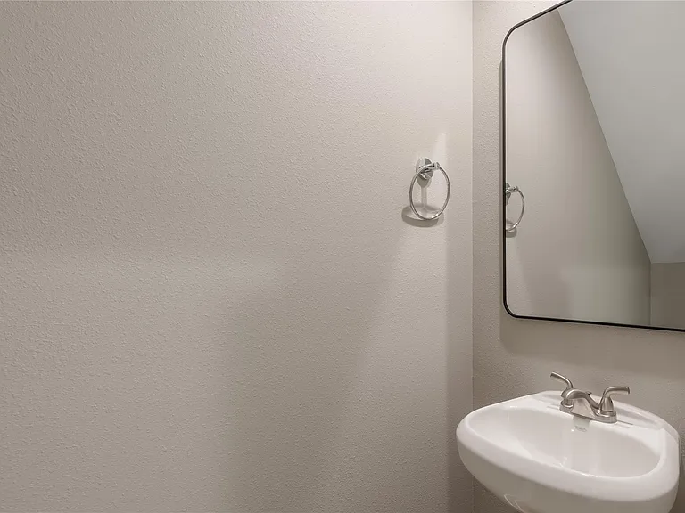 250 N Shady Oaks Dr — Photo 13