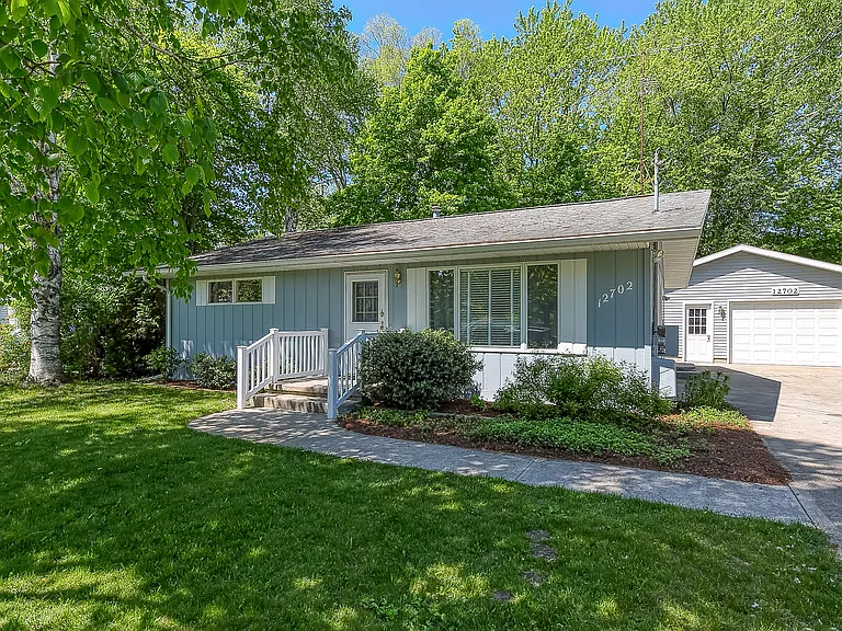 12702 S Cedar Ln — Photo 16