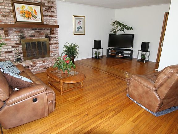 5th image of 6937 Dairy Ave
