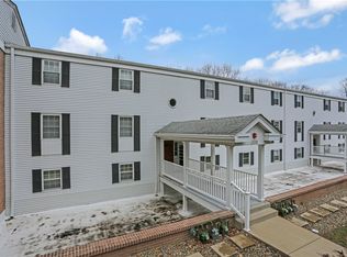 303 Camelot Dr, Mcknight, PA 15237