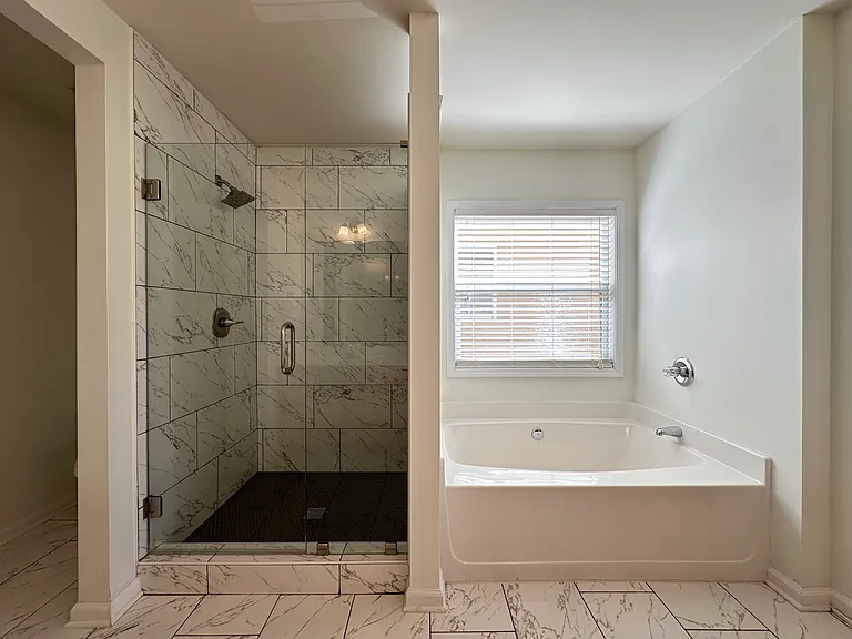 5745 Sterling Ct — Photo 22