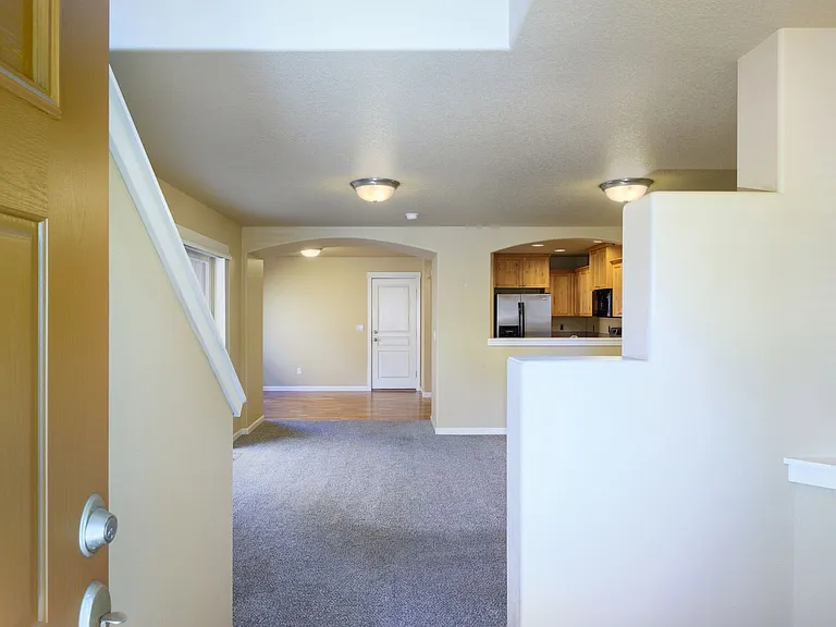 20468 Brentwood Ave — Photo 4