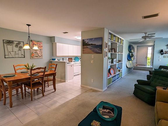 5th image of 616 NE Wax Myrtle Way