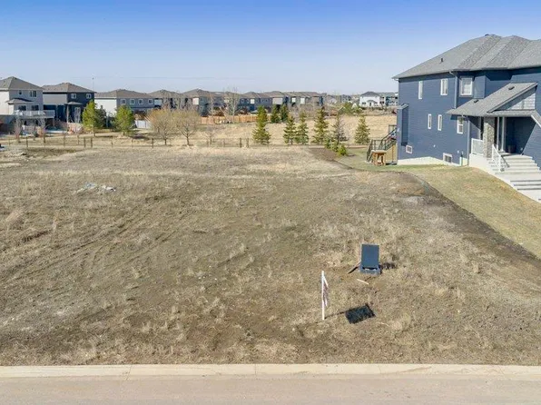 69 Greenfield Bnd, Fort Saskatchewan, AB T8L 0E3