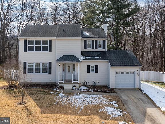 2nd image of 463 Crisfield Dr