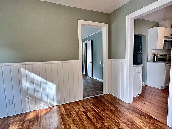 4th image of 419 S Osage St