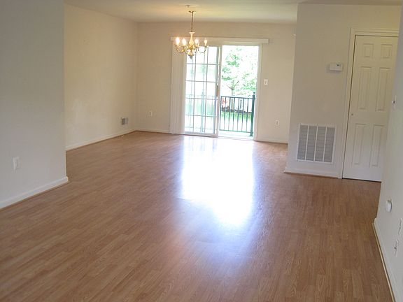 Living room & dining area
