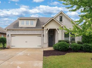 629 Round Rd, Maylene, AL 35114