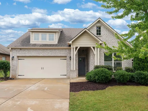 629 Round Rd, Maylene, AL 35114