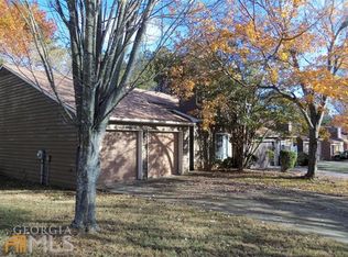 1596 Burnstone Dr, Stone Mountain, GA 30088