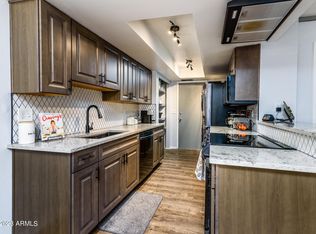 10414 N 10th St UNIT 2, Phoenix, AZ 85020
