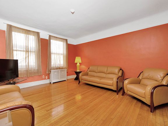 5th image of 34-51 82nd St #5-1