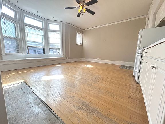 2nd image of 918 E Knapp St APT 7