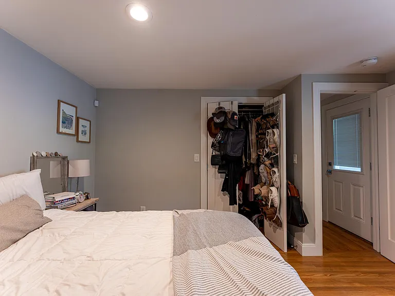 42 Saint Martin St #1 — Photo 8
