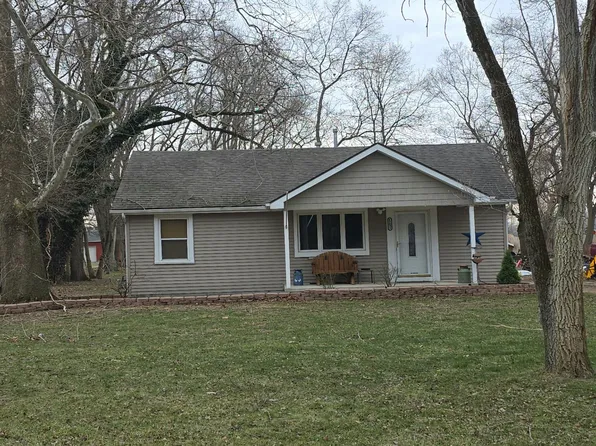 49833 Bog Rd, Van Buren Township, MI 48111