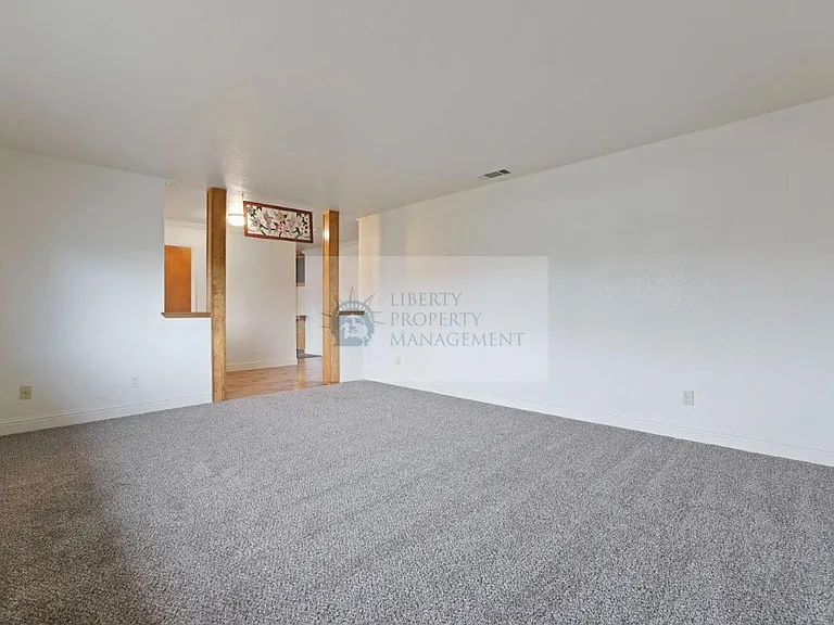 1558 Springcreek Way — Photo 7