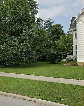 3rd image of 417 East Ave