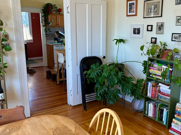 186 Prospect St, Northampton, MA 01060