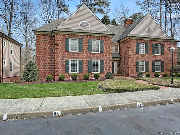 2nd image of 213 Woodmere Dr #5B