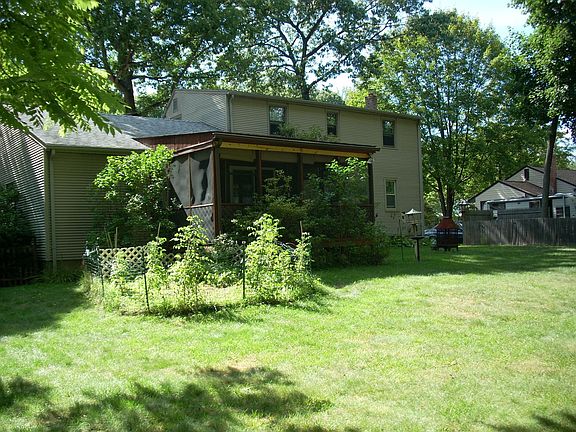 Rear Yard Garden Area