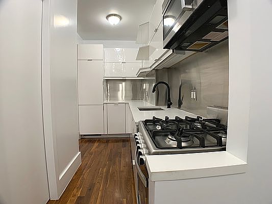 1st image of 455 Hudson St APT 30