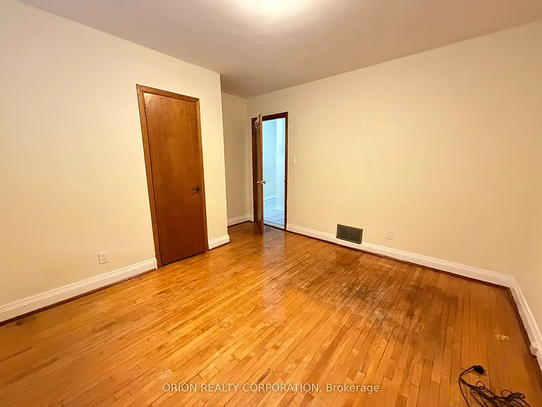 3 Romar Cres — Photo 31