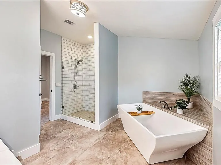 1130 Larosa Ter SW — Photo 13