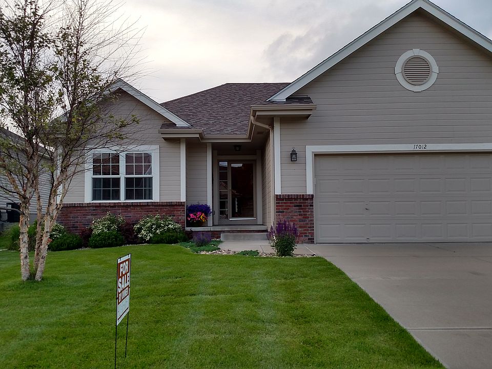1st image of 17012 Colony Dr