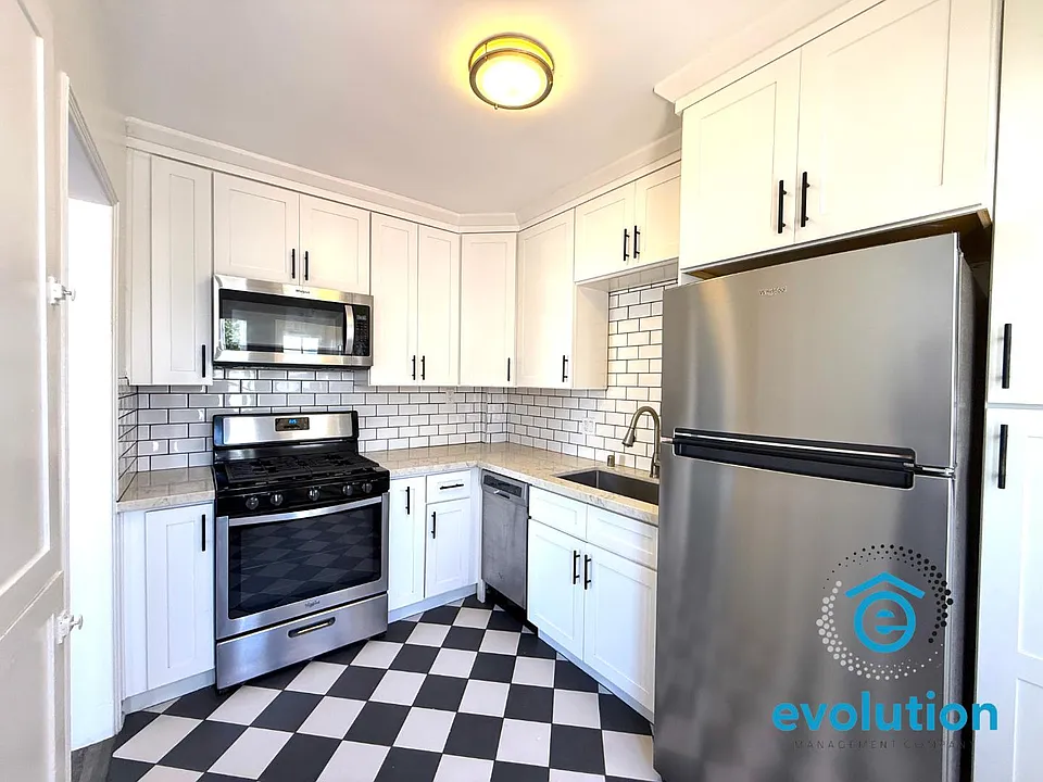 900-914 D Ave #906.5-D