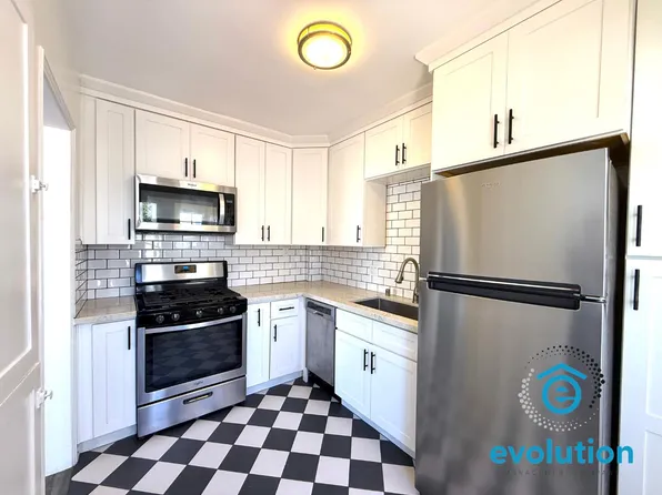 900-914 D Ave #906.5-D, Coronado, CA 92118