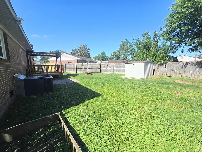 1221 Wingfield Ave — Photo 13