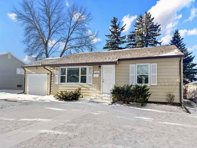 1508 9th St SW, Minot, ND, 58701