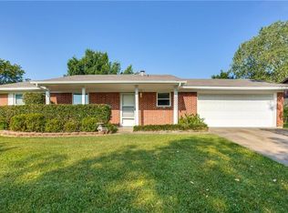 914 S Valentine Dr, Sherman, TX 75090