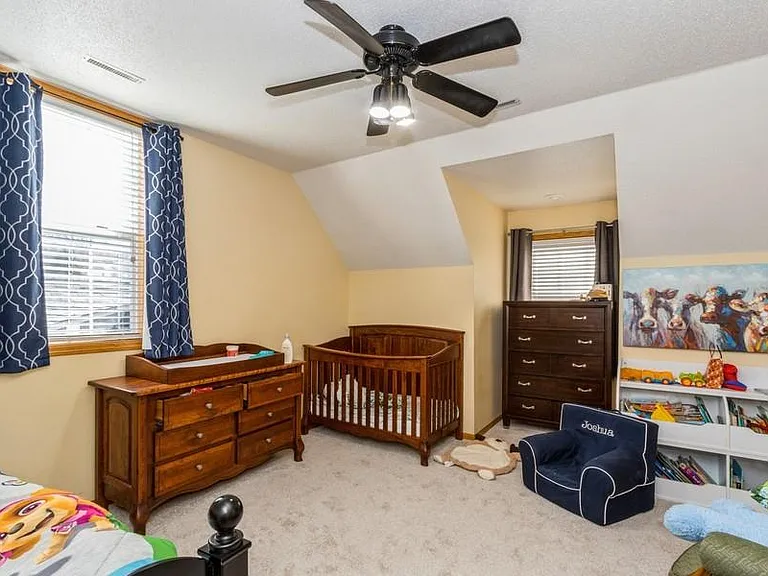 Mesquite Dr — Photo 23