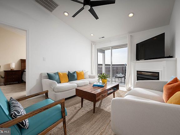 2nd image of 105 59th St Unit 310