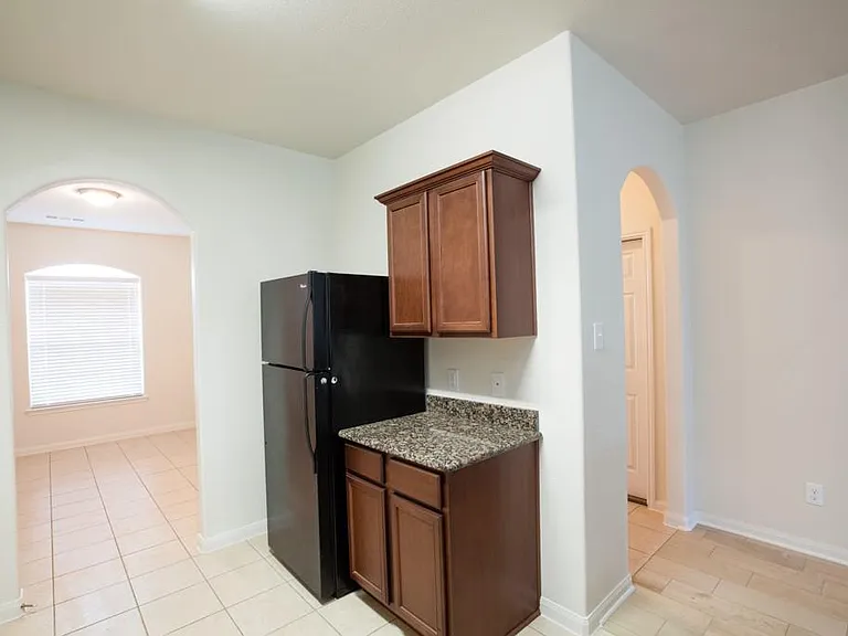128 Tennyson St — Photo 11