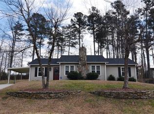 4623 Pennoak Rd, Greensboro, NC 27407