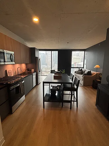 755 S Clark St #14 Photo 1