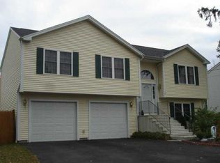 70 Dawson Ave, Warwick, RI 02888