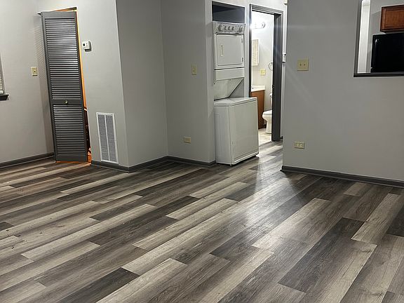 3rd image of 7934 S Parnell Ave Floor 1