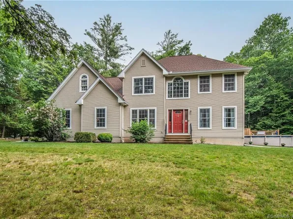 22 Stonehedge Way, Granby, CT 06060