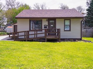 408 E 21st St S, Newton, IA 50208