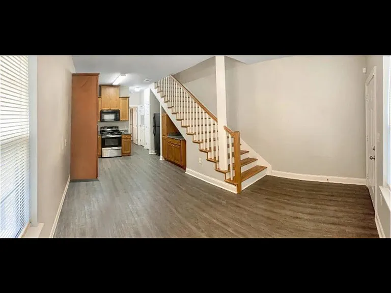 5553 Paige St — Photo 4