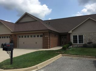 5105 Rushing Water Rd, Louisville, KY 40241