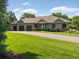 10235 Cannon Woods Trl, Waconia, MN 55387