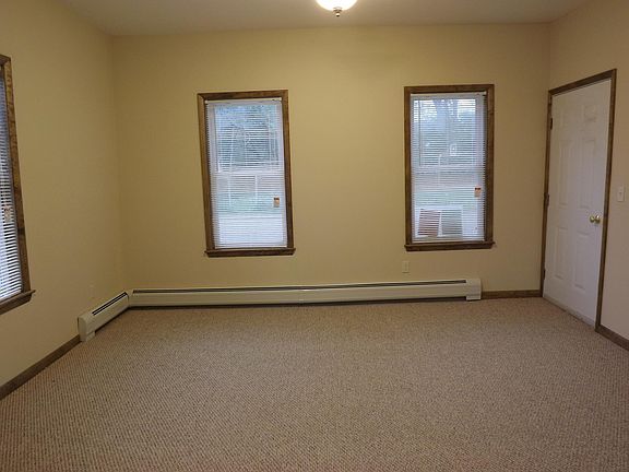 LR and K open to each other